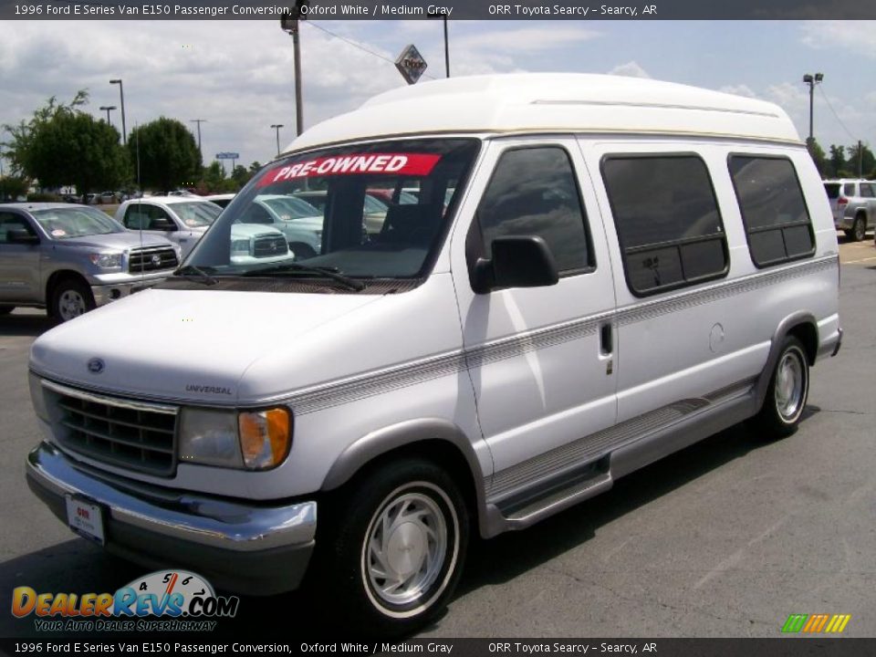 1996 Ford E Series Van E150 Passenger Conversion Oxford White / Medium Gray Photo #2