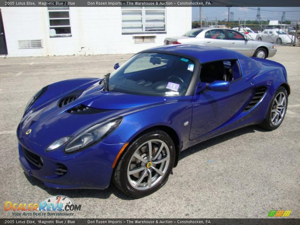 Front 3/4 View of 2005 Lotus Elise  Photo #2