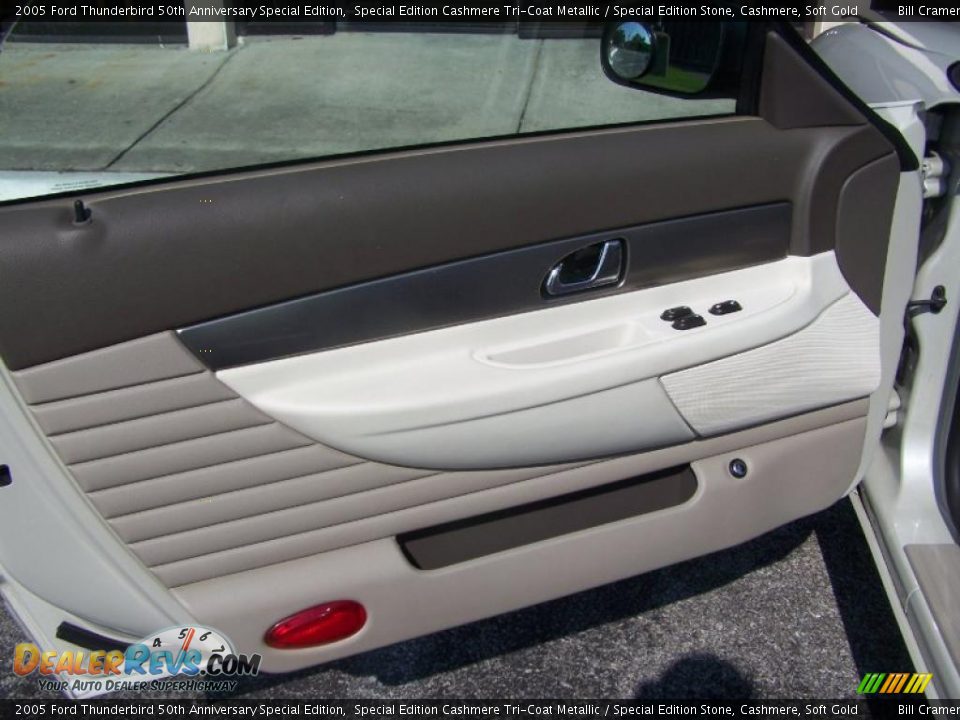 2005 Ford Thunderbird 50th Anniversary Special Edition Special Edition Cashmere Tri-Coat Metallic / Special Edition Stone, Cashmere, Soft Gold Photo #14