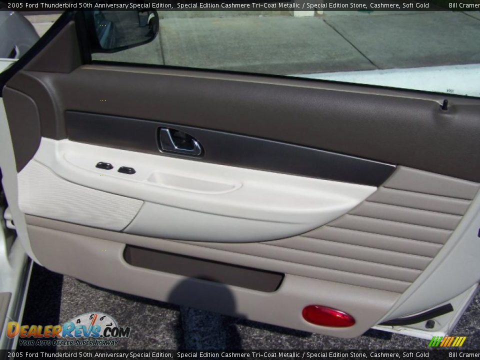 2005 Ford Thunderbird 50th Anniversary Special Edition Special Edition Cashmere Tri-Coat Metallic / Special Edition Stone, Cashmere, Soft Gold Photo #18