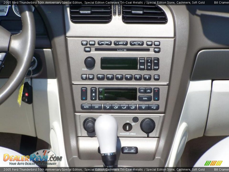 2005 Ford Thunderbird 50th Anniversary Special Edition Special Edition Cashmere Tri-Coat Metallic / Special Edition Stone, Cashmere, Soft Gold Photo #19