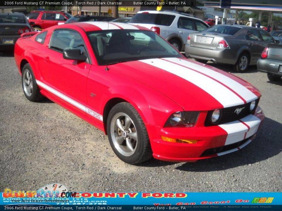 2006 Ford Mustang GT Premium Coupe Torch Red / Dark Charcoal Photo #20