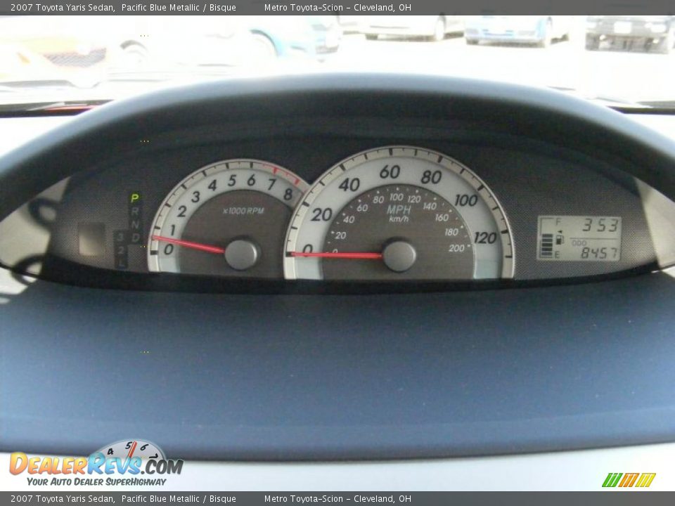 2007 Toyota Yaris Sedan Pacific Blue Metallic / Bisque Photo #17