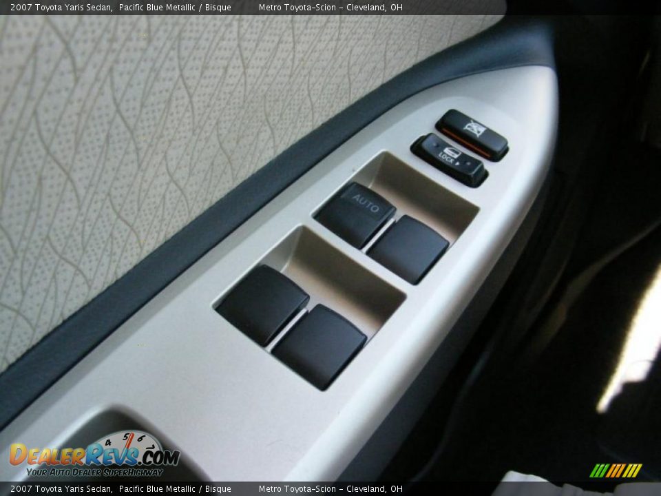 2007 Toyota Yaris Sedan Pacific Blue Metallic / Bisque Photo #23