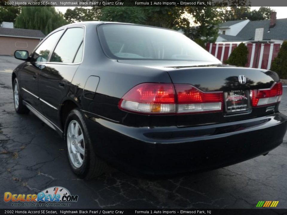 2002 Honda Accord SE Sedan Nighthawk Black Pearl / Quartz Gray Photo #4