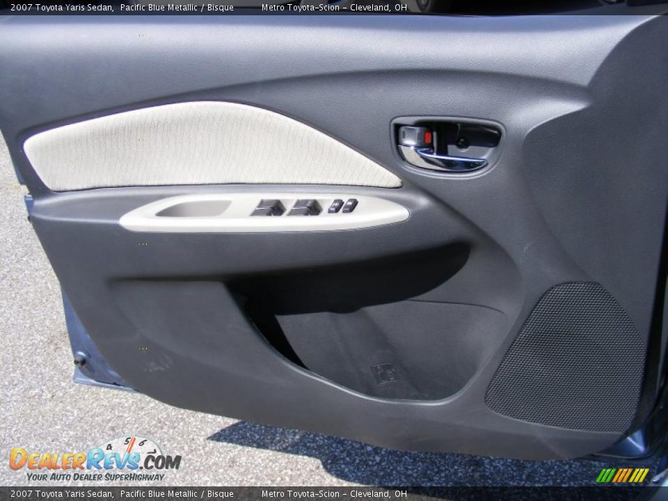 2007 Toyota Yaris Sedan Pacific Blue Metallic / Bisque Photo #24