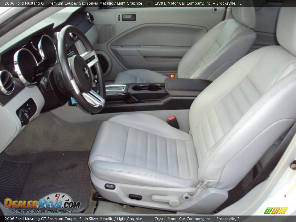 2006 Ford Mustang GT Premium Coupe Satin Silver Metallic / Light Graphite Photo #4