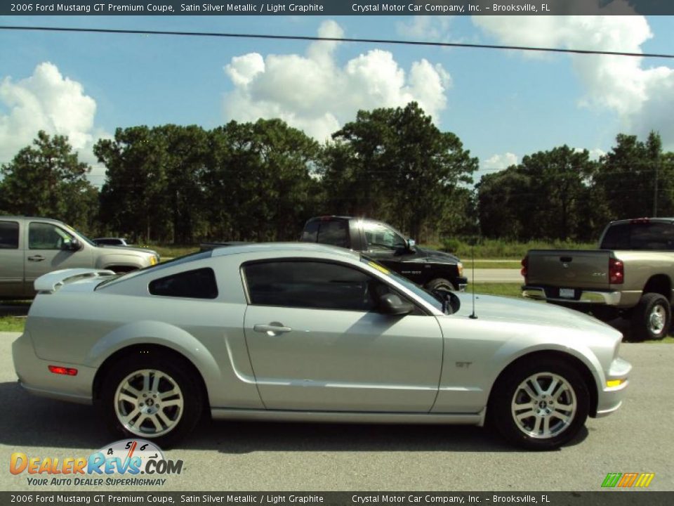2006 Ford Mustang GT Premium Coupe Satin Silver Metallic / Light Graphite Photo #9