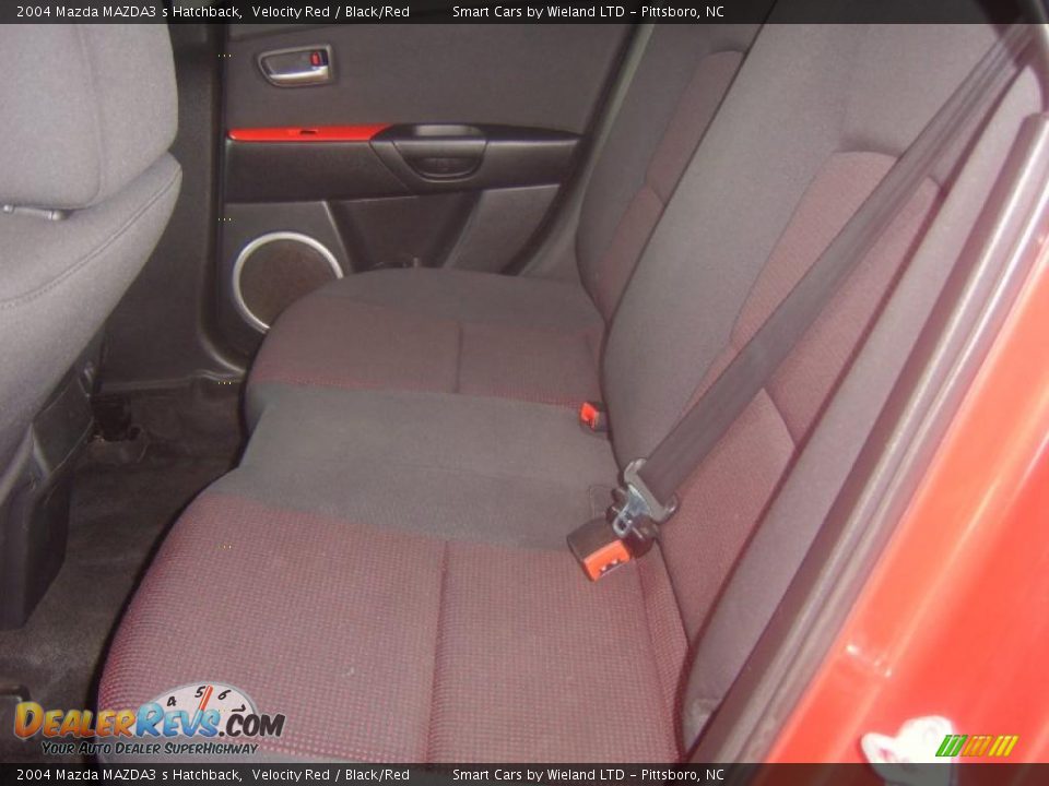 2004 Mazda MAZDA3 s Hatchback Velocity Red / Black/Red Photo #9