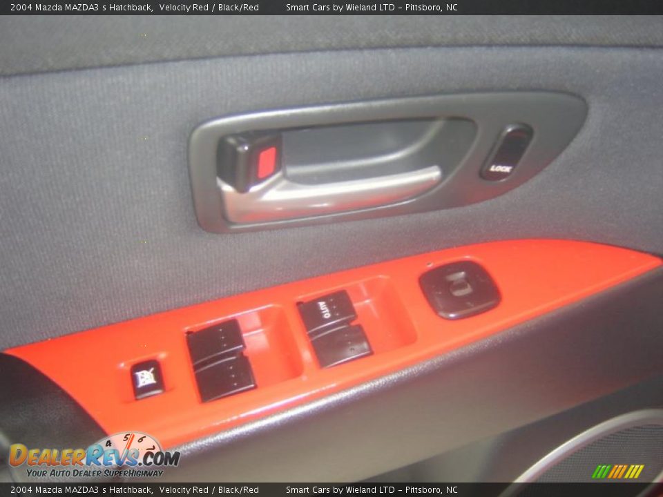 2004 Mazda MAZDA3 s Hatchback Velocity Red / Black/Red Photo #15