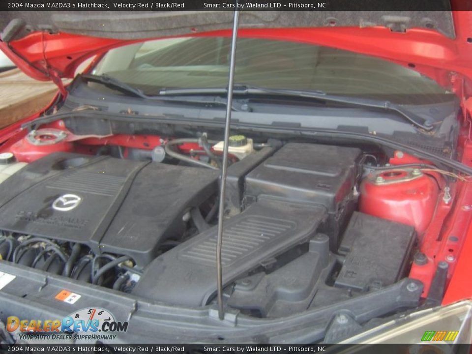 2004 Mazda MAZDA3 s Hatchback Velocity Red / Black/Red Photo #19
