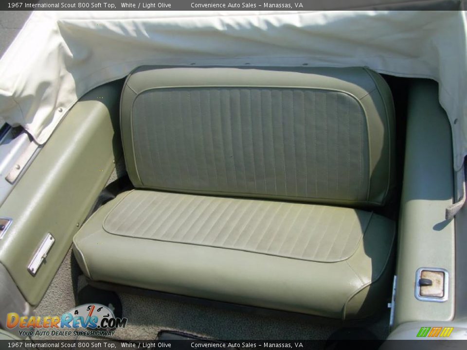 1967 International Scout 800 Soft Top White / Light Olive Photo #16