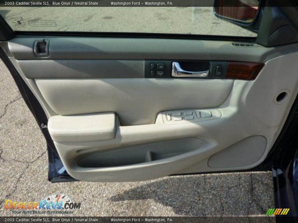 2003 Cadillac Seville SLS Blue Onyx / Neutral Shale Photo #12
