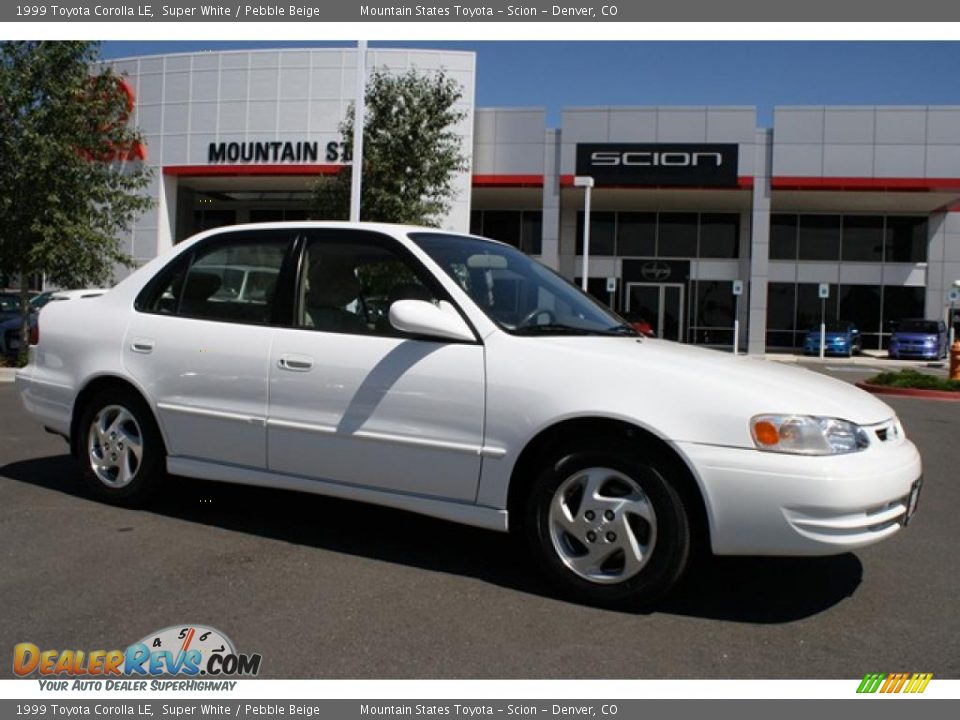 1999 Toyota Corolla LE Super White / Pebble Beige Photo #1