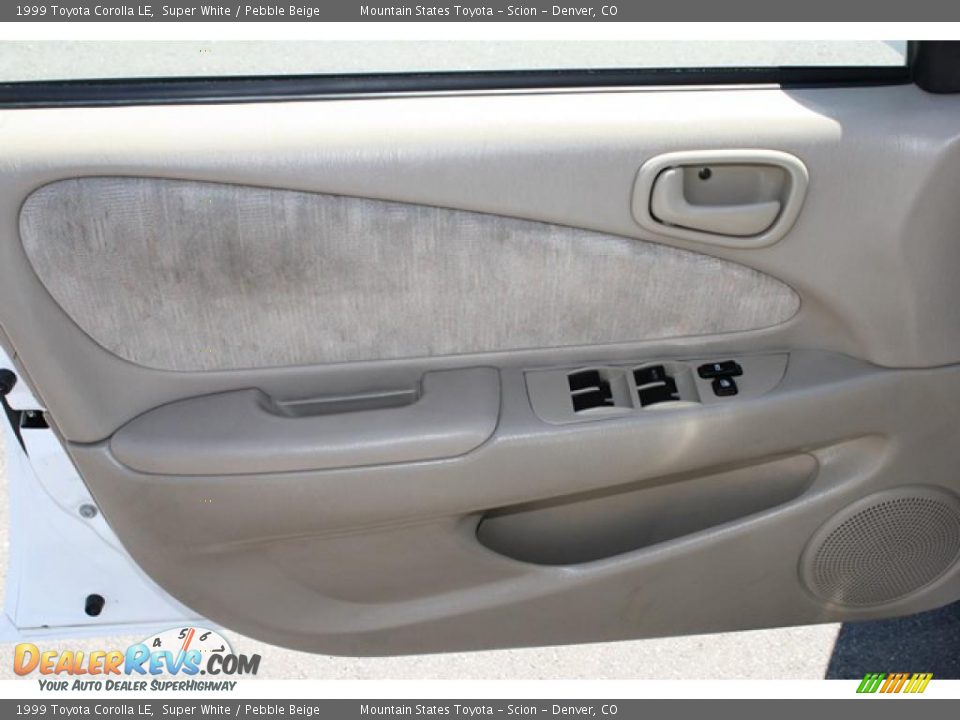 1999 Toyota Corolla LE Super White / Pebble Beige Photo #7