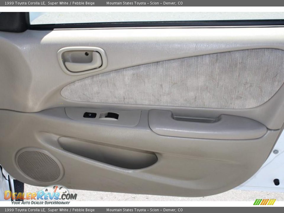 1999 Toyota Corolla LE Super White / Pebble Beige Photo #8
