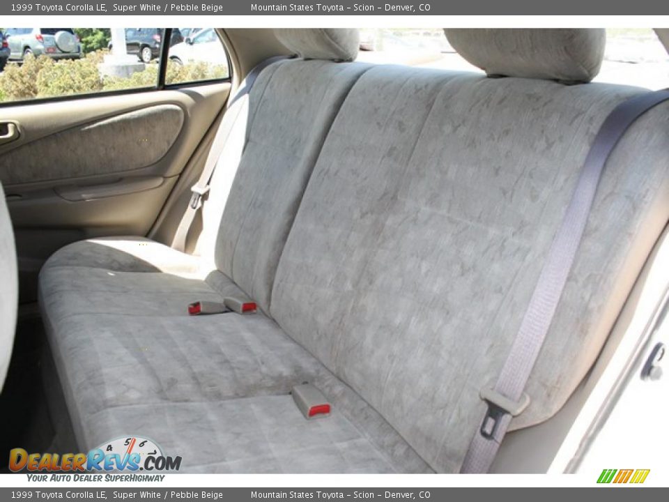 1999 Toyota Corolla LE Super White / Pebble Beige Photo #13