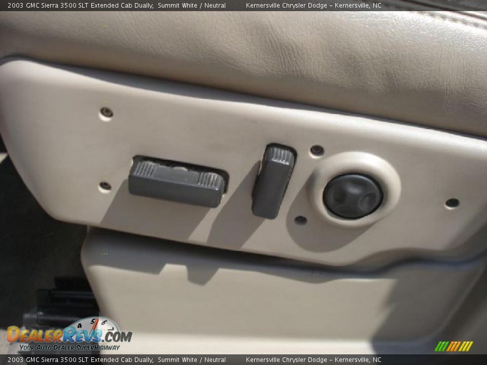2003 GMC Sierra 3500 SLT Extended Cab Dually Summit White / Neutral Photo #36