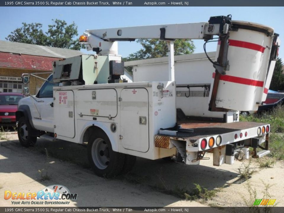 1995 GMC Sierra 3500 SL Regular Cab Chassis Bucket Truck White / Tan Photo #6