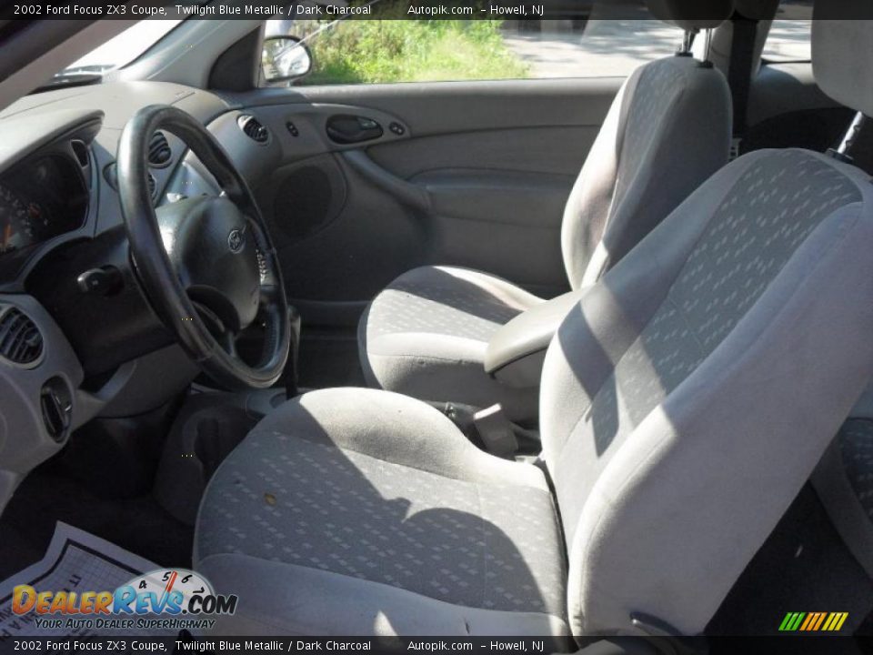 2002 Ford Focus ZX3 Coupe Twilight Blue Metallic / Dark Charcoal Photo #9