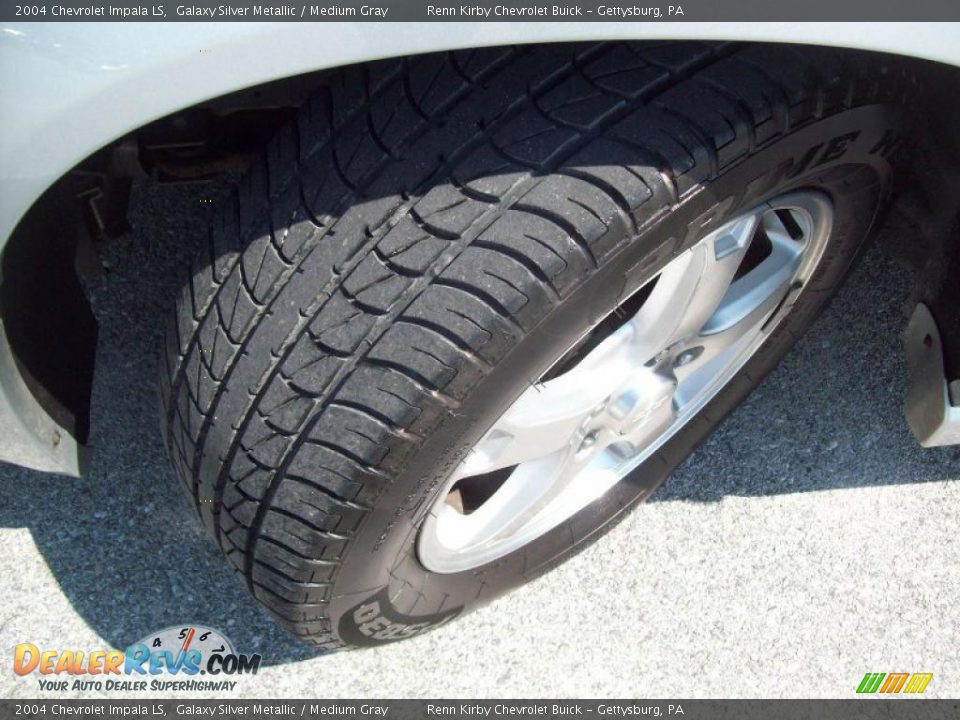 2004 Chevrolet Impala LS Galaxy Silver Metallic / Medium Gray Photo #4