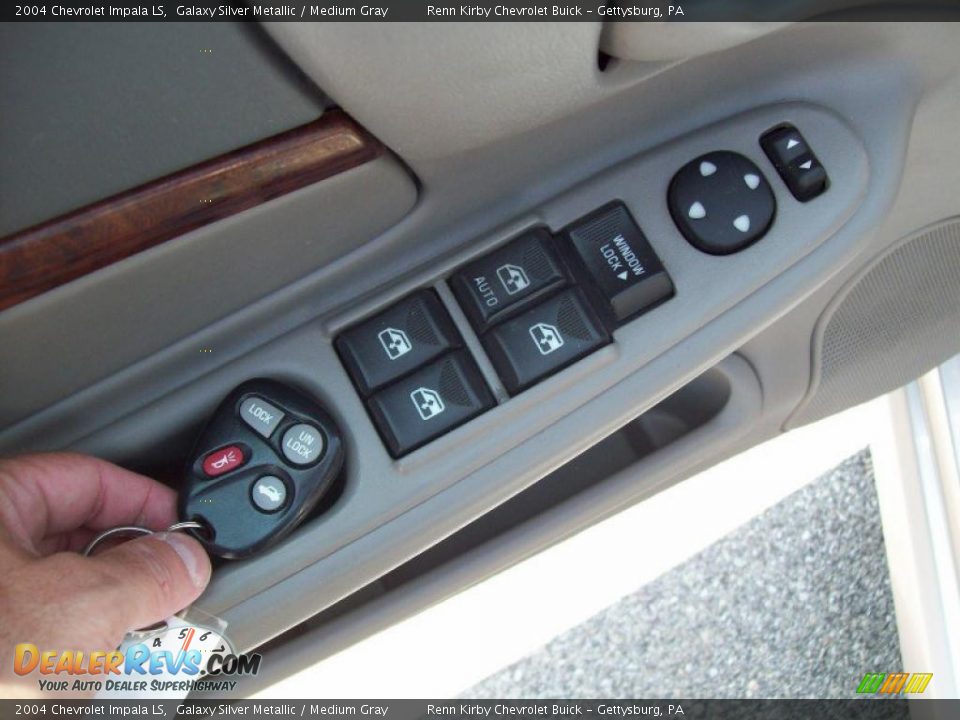 2004 Chevrolet Impala LS Galaxy Silver Metallic / Medium Gray Photo #6