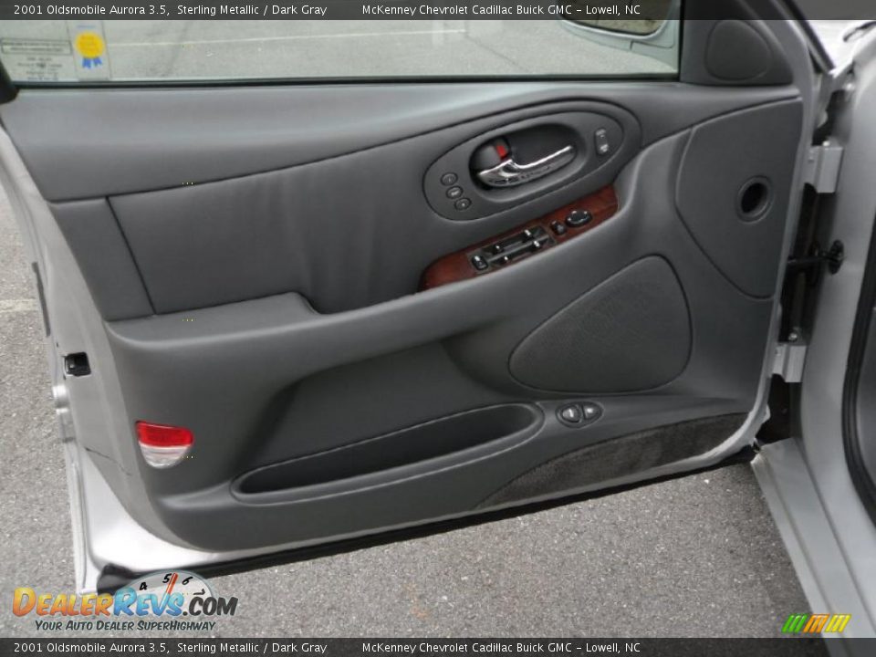 2001 Oldsmobile Aurora 3.5 Sterling Metallic / Dark Gray Photo #7