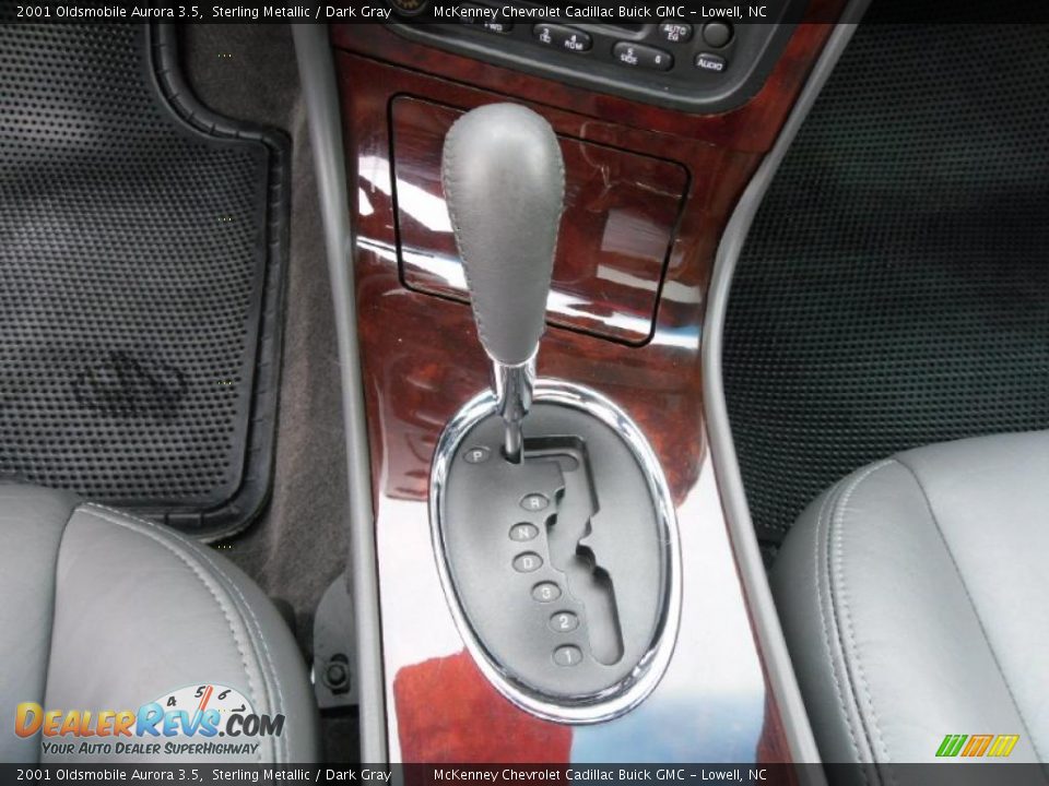 2001 Oldsmobile Aurora 3.5 Sterling Metallic / Dark Gray Photo #11