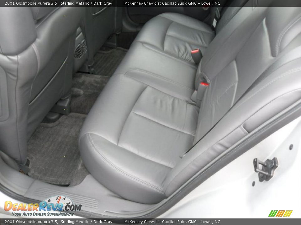 2001 Oldsmobile Aurora 3.5 Sterling Metallic / Dark Gray Photo #14