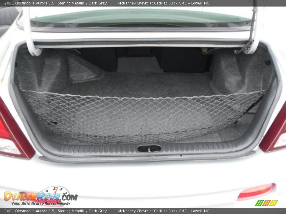 2001 Oldsmobile Aurora 3.5 Sterling Metallic / Dark Gray Photo #17