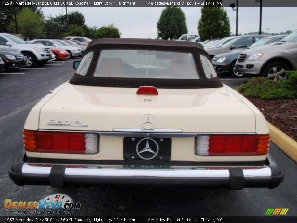 1987 Mercedes-Benz SL Class 560 SL Roadster Light Ivory / Parchment Photo #10