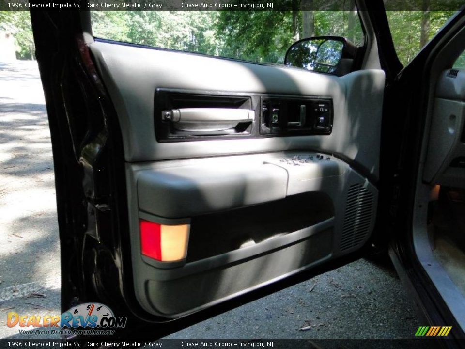 1996 Chevrolet Impala SS Dark Cherry Metallic / Gray Photo #16