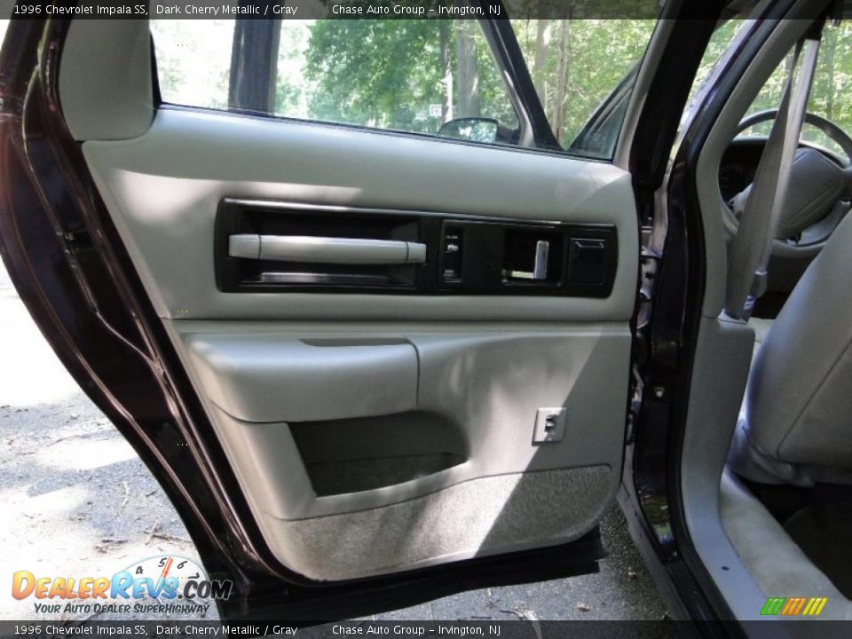 1996 Chevrolet Impala SS Dark Cherry Metallic / Gray Photo #17