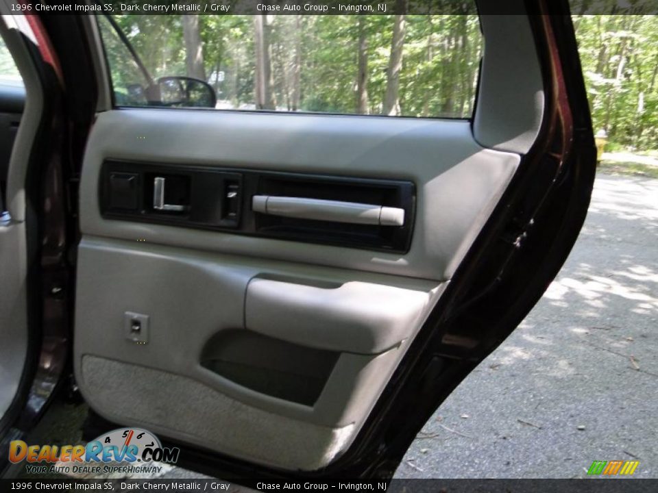 1996 Chevrolet Impala SS Dark Cherry Metallic / Gray Photo #18