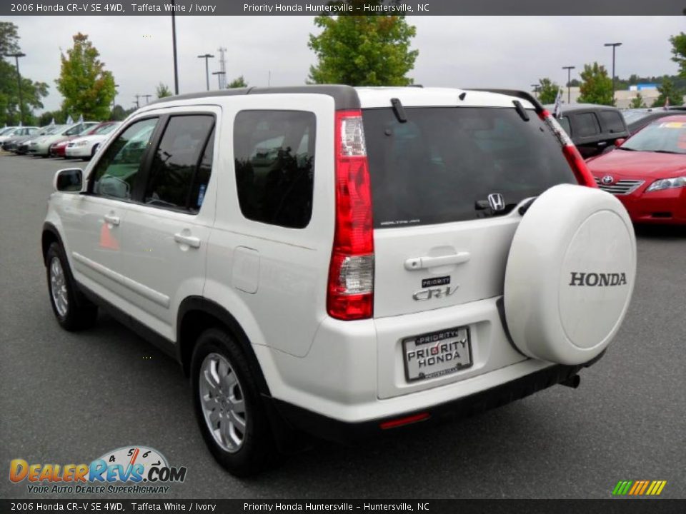 2006 Honda CR-V SE 4WD Taffeta White / Ivory Photo #2