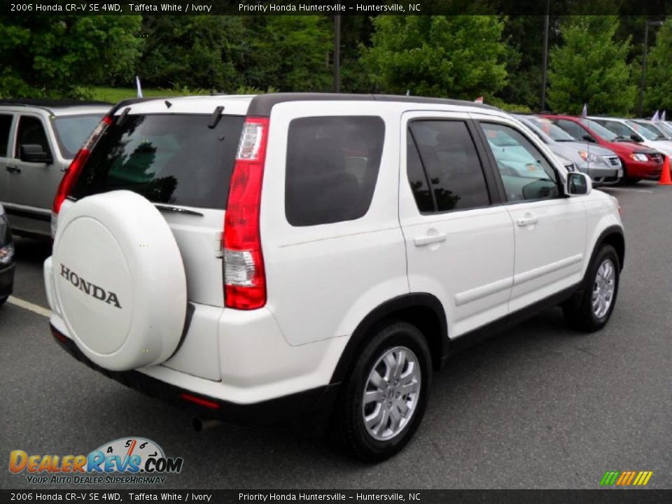 2006 Honda CR-V SE 4WD Taffeta White / Ivory Photo #4