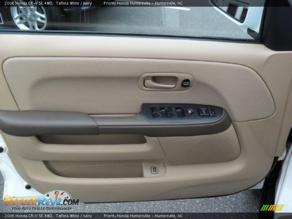 2006 Honda CR-V SE 4WD Taffeta White / Ivory Photo #9