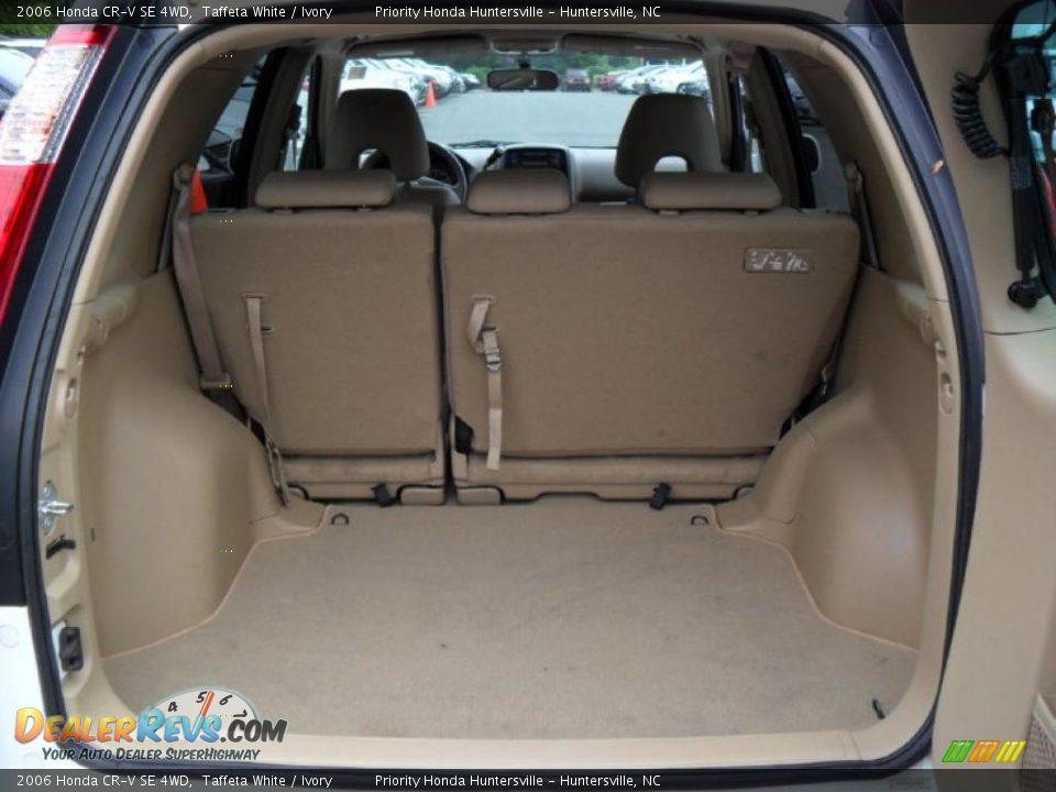 2006 Honda CR-V SE 4WD Taffeta White / Ivory Photo #19