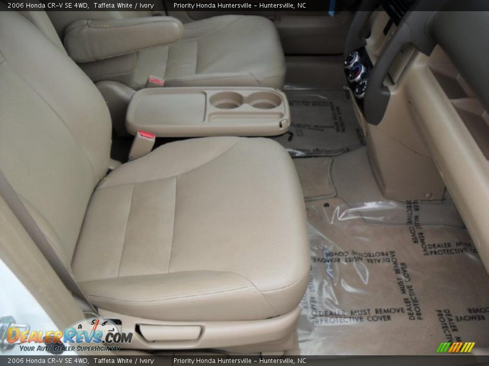 2006 Honda CR-V SE 4WD Taffeta White / Ivory Photo #21