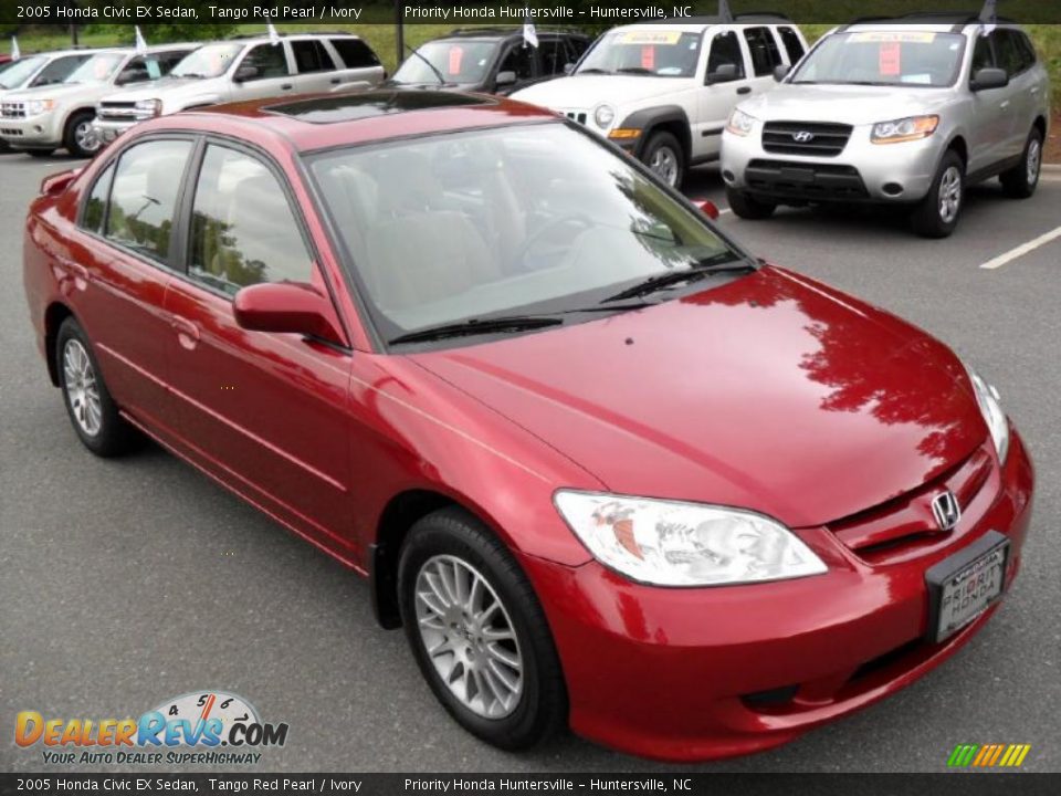 2005 Honda Civic EX Sedan Tango Red Pearl / Ivory Photo #5