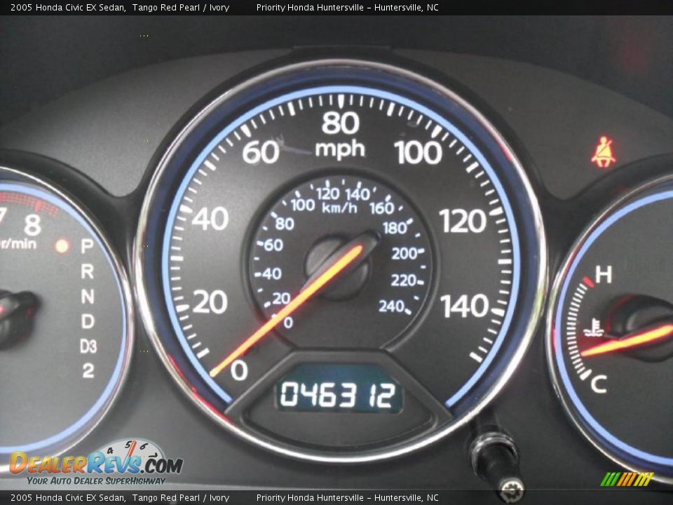 2005 Honda Civic EX Sedan Tango Red Pearl / Ivory Photo #11