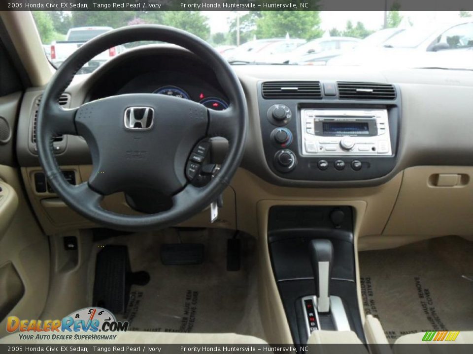 2005 Honda Civic EX Sedan Tango Red Pearl / Ivory Photo #16