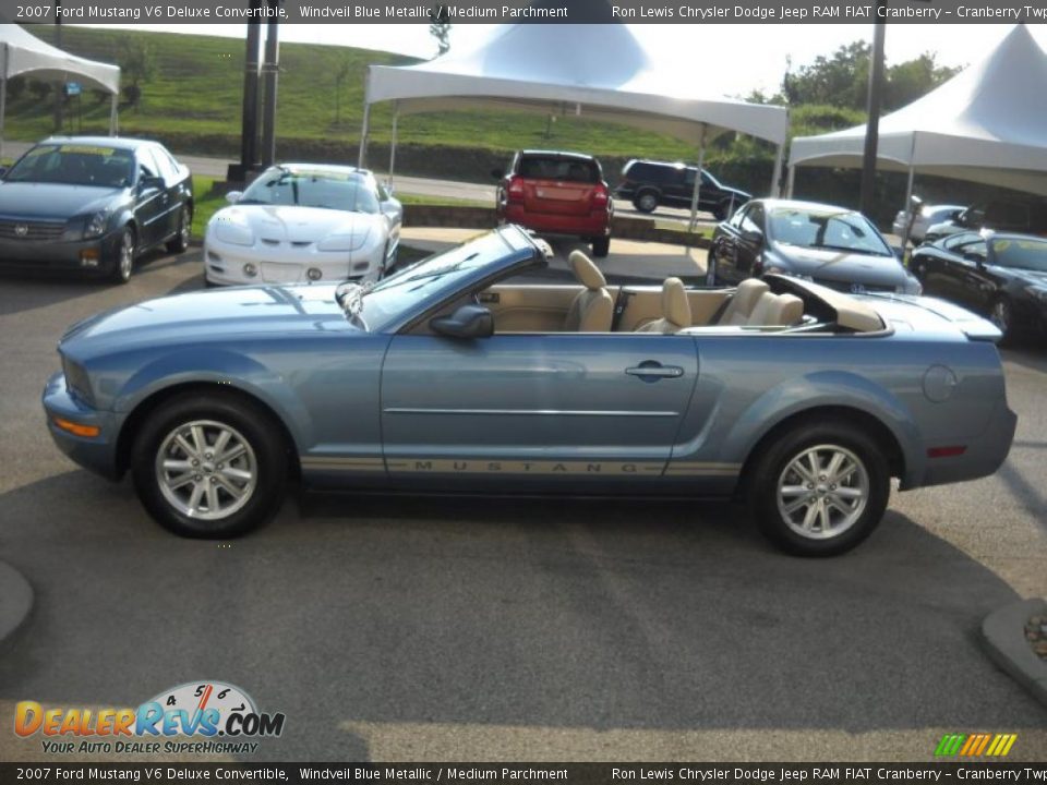2007 Ford Mustang V6 Deluxe Convertible Windveil Blue Metallic / Medium Parchment Photo #5