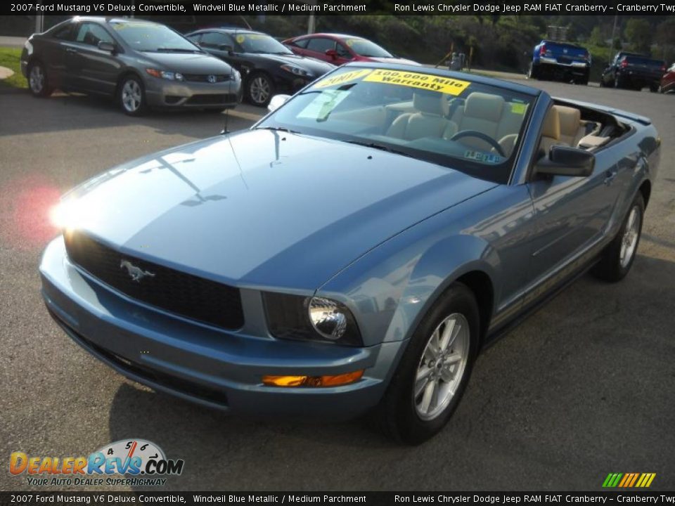 2007 Ford Mustang V6 Deluxe Convertible Windveil Blue Metallic / Medium Parchment Photo #17