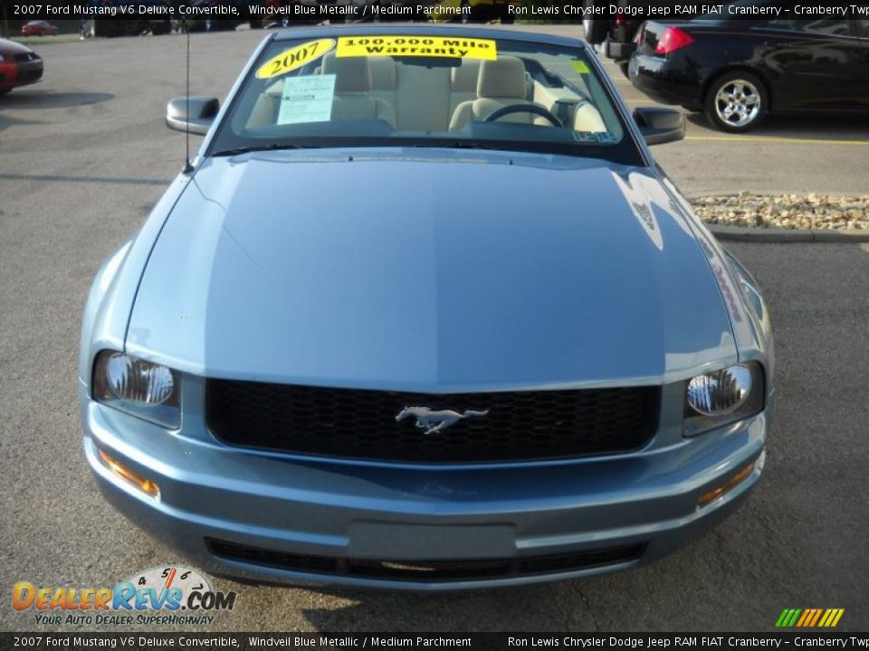 2007 Ford Mustang V6 Deluxe Convertible Windveil Blue Metallic / Medium Parchment Photo #18