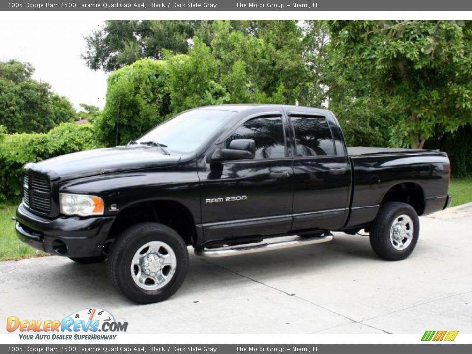 2005 Dodge Ram 2500 Laramie Quad Cab 4x4 Black / Dark Slate Gray Photo #2