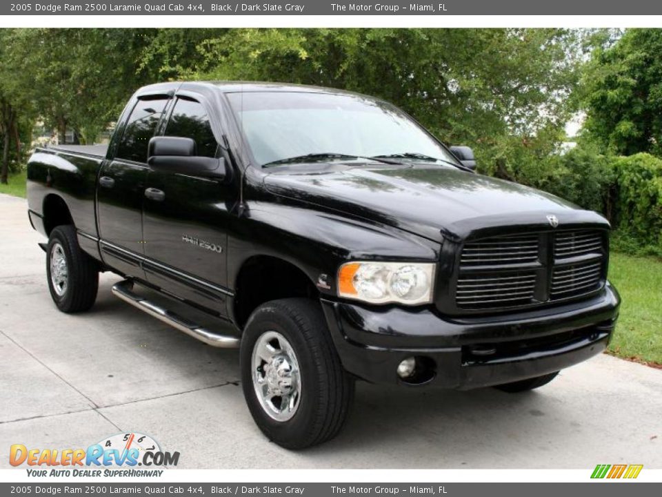 2005 Dodge Ram 2500 Laramie Quad Cab 4x4 Black / Dark Slate Gray Photo #10