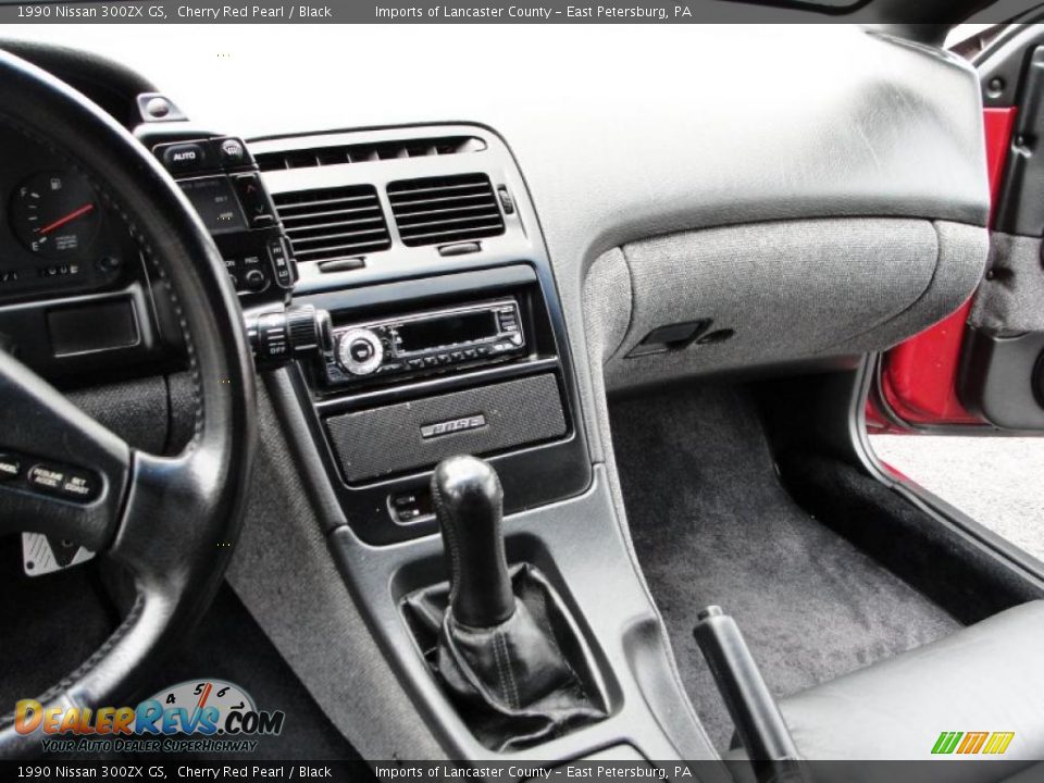 Dashboard of 1990 Nissan 300ZX GS Photo #11