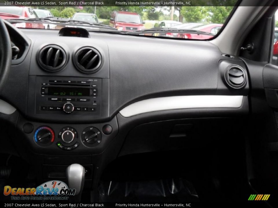 2007 Chevrolet Aveo LS Sedan Sport Red / Charcoal Black Photo #17