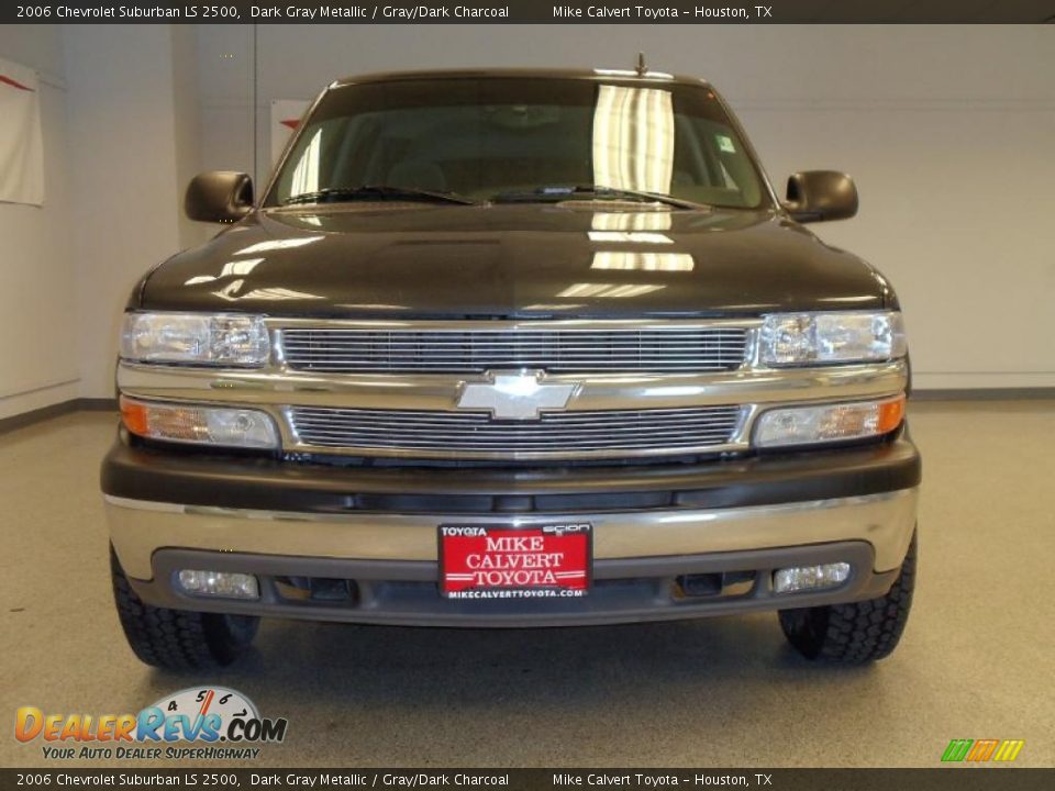 2006 Chevrolet Suburban LS 2500 Dark Gray Metallic / Gray/Dark Charcoal Photo #2
